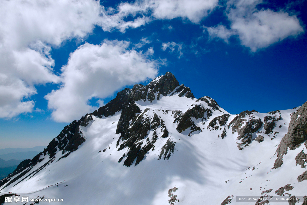 壮丽雪山