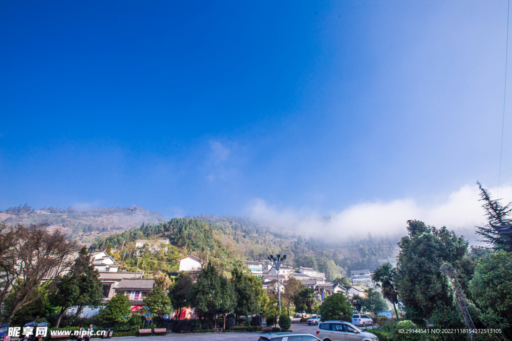 盘州市淤泥河乡小广场风景