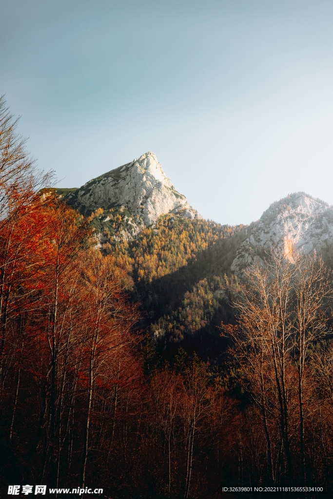 秋天的山峰