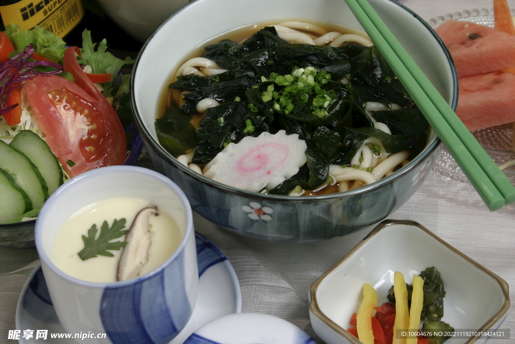 裙带菜乌冬面定食