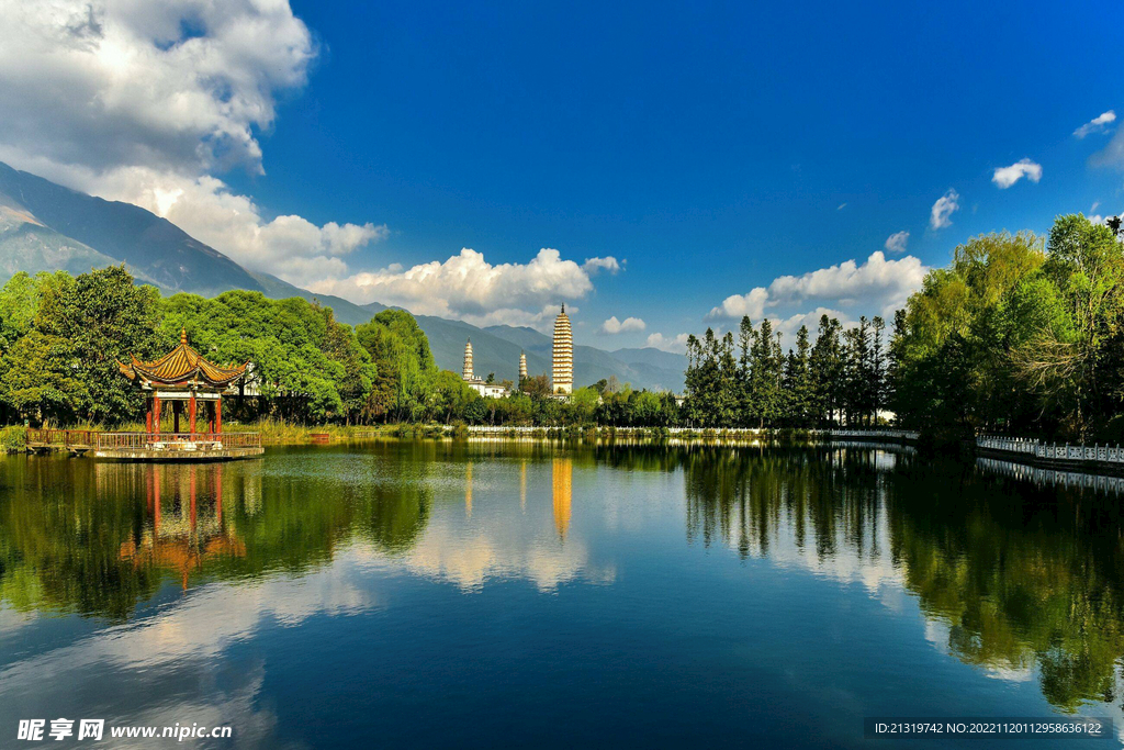 大理崇圣寺三塔