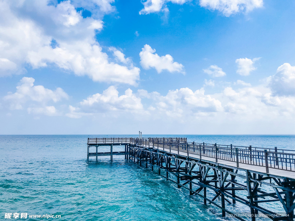 海洋天堂 蓝天 海岛 风景大片壁纸(风景静态壁纸) - 静态壁纸下载 - 元气壁纸