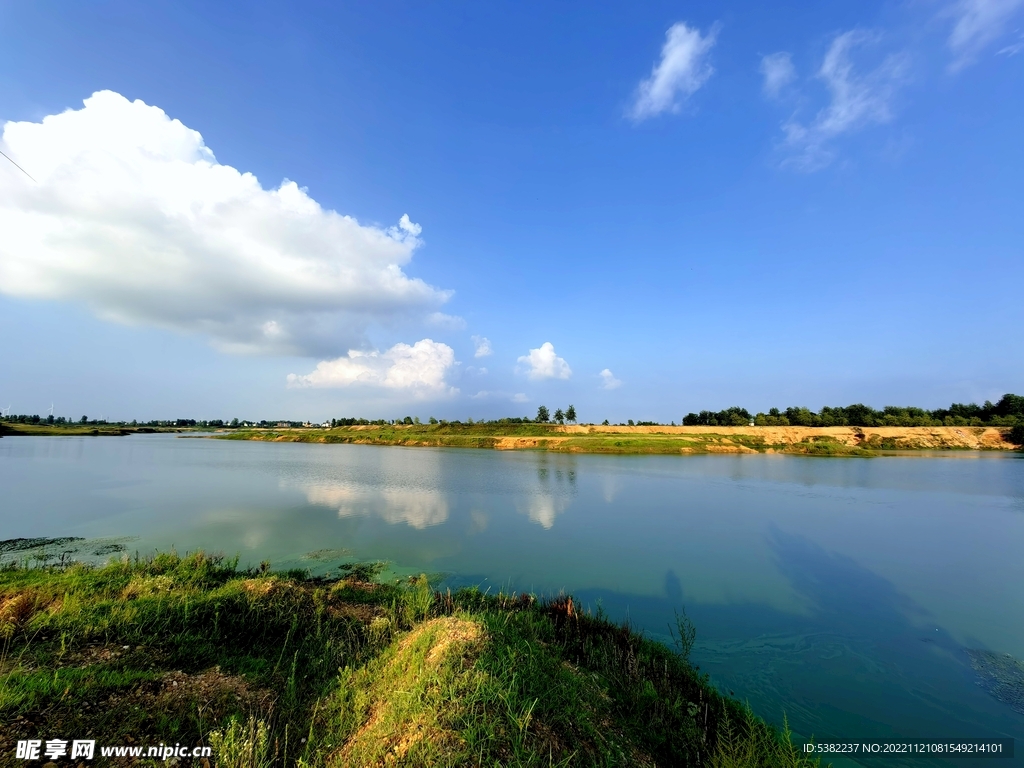 固始马岗沙河蓝天白云风景