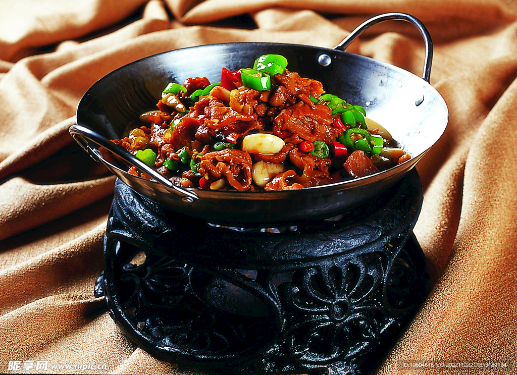 干锅乳牛肉