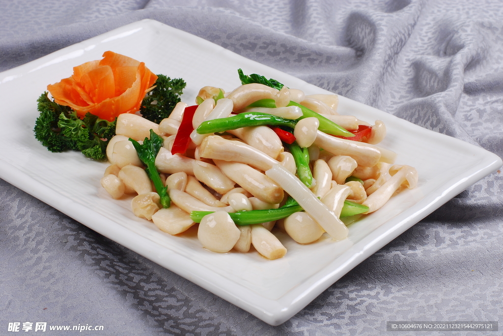 白玉菇炒鱼菘柳
