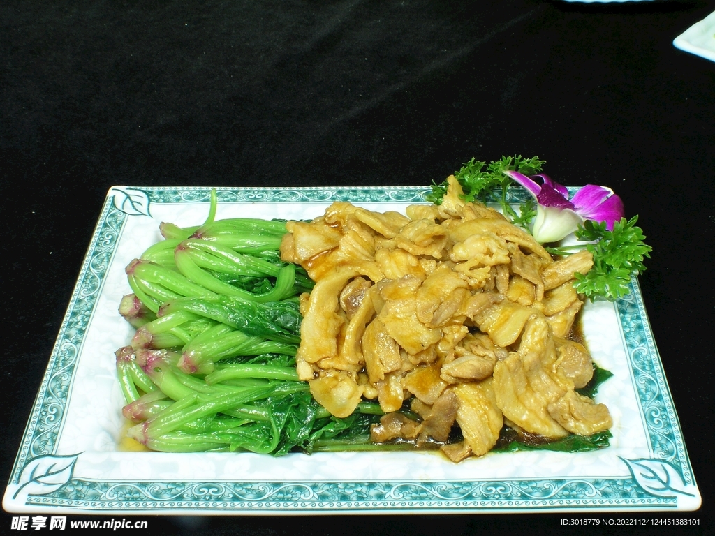 菠菜炒五花肉