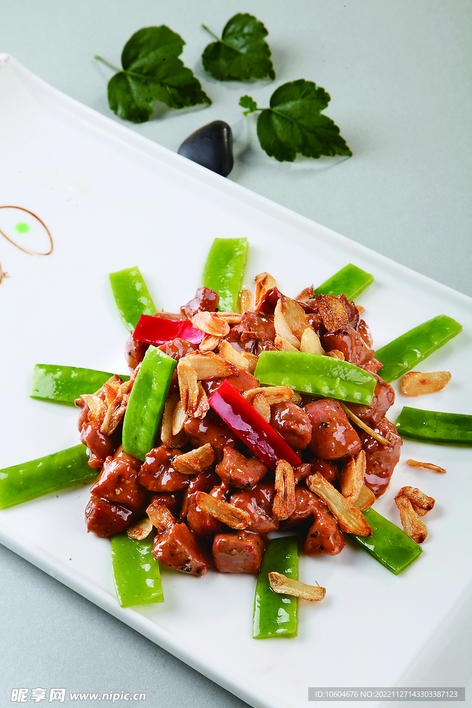 蒜片牛小肉