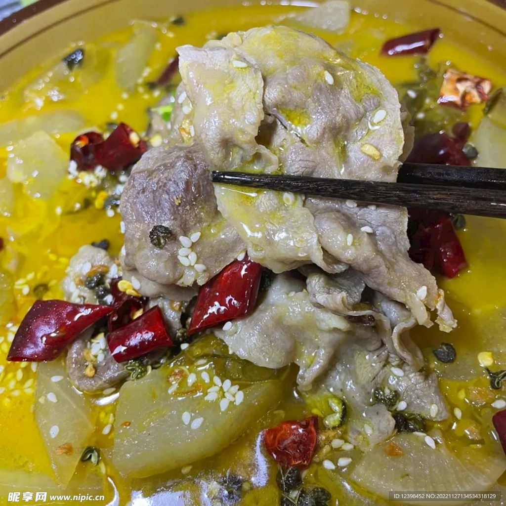 酸菜肉片