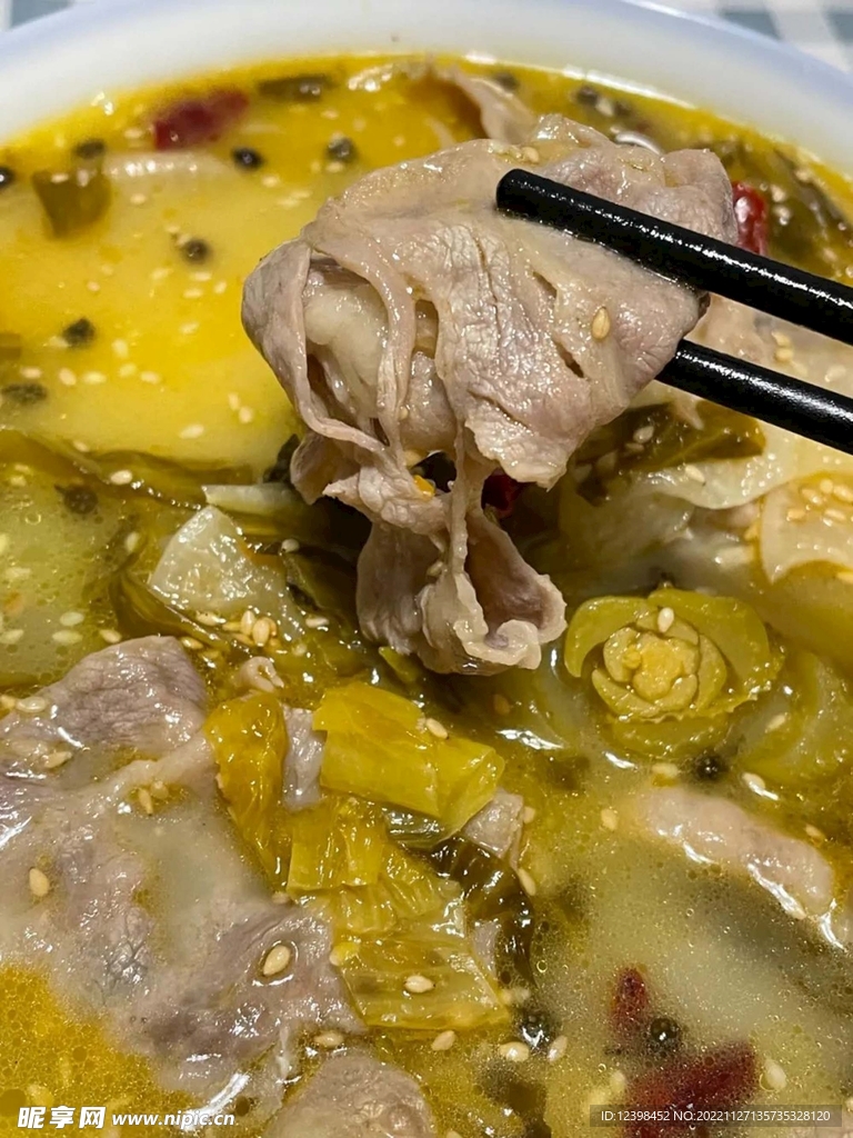 酸菜肉片
