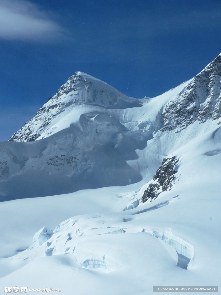 冬季雪山