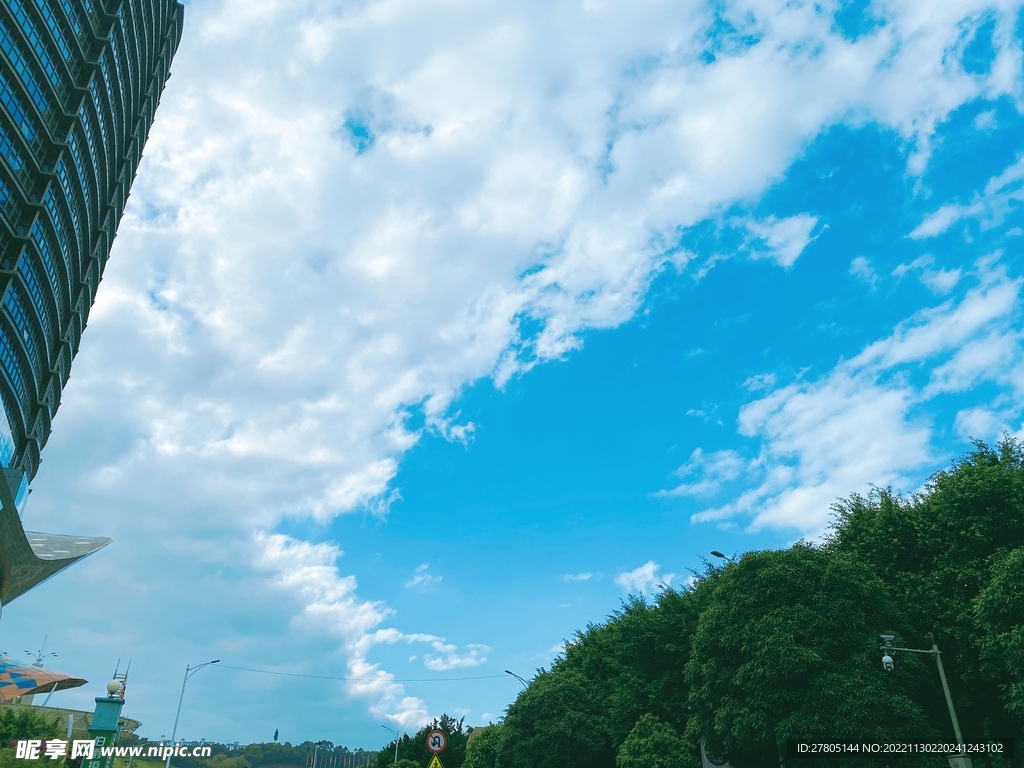 天空