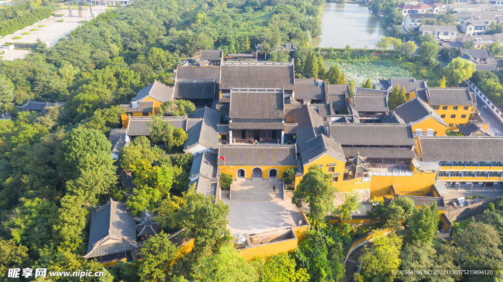 复古寺庙建筑