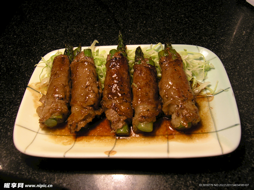 酱炒牛肉卷