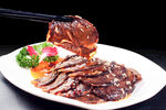 窖香牛肉