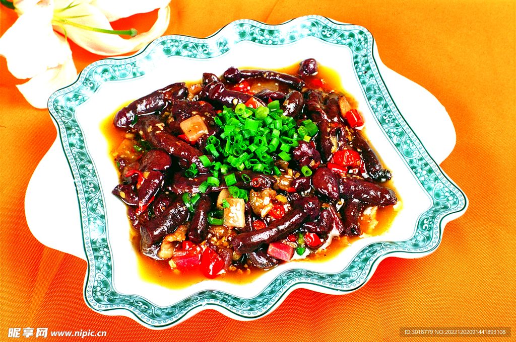 泡菜烩鲜蘑
