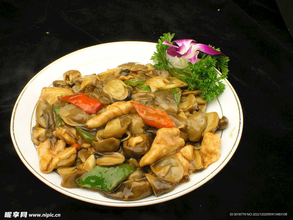 草菇炒肉片