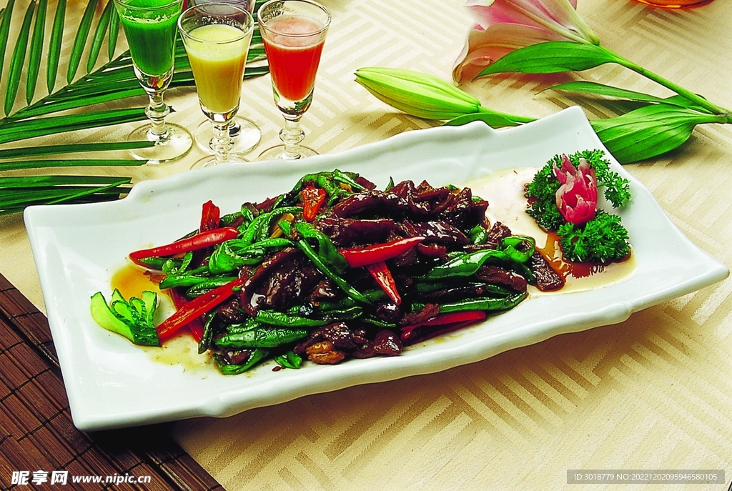 杭椒炒肥肠
