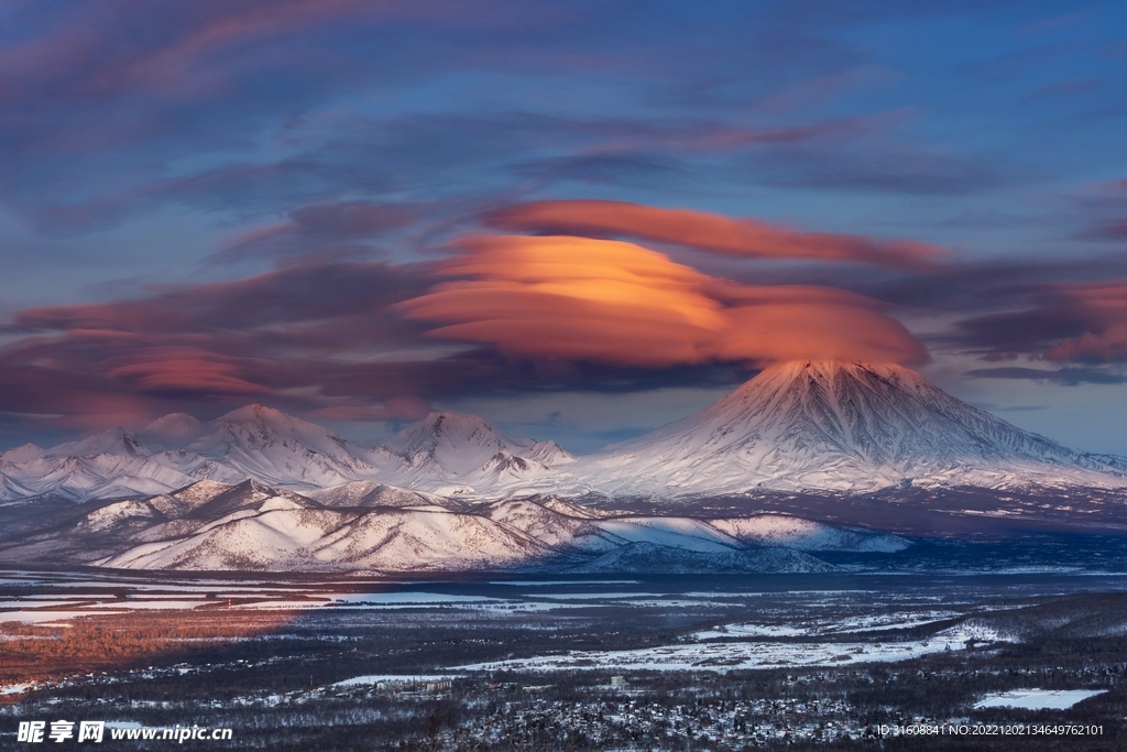 火山 