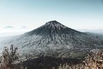 火山 