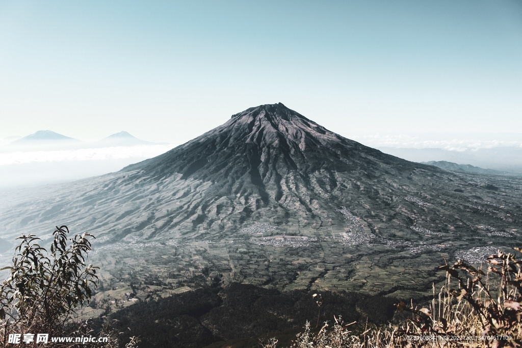 火山 