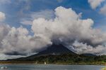 火山 