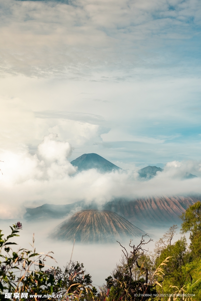 火山 