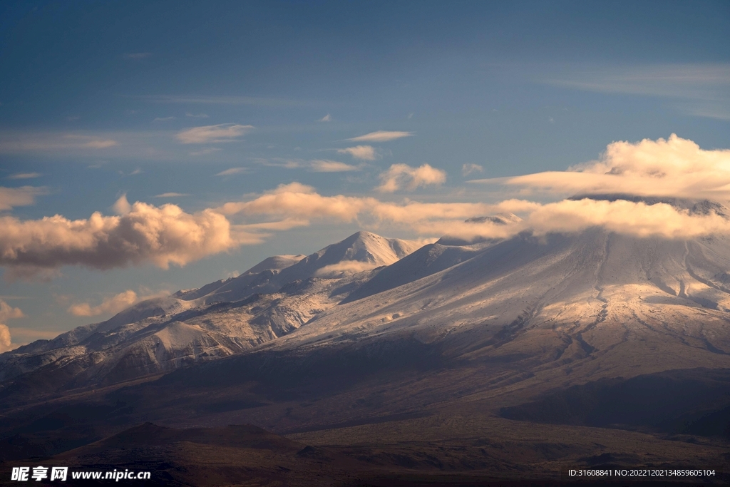 火山 