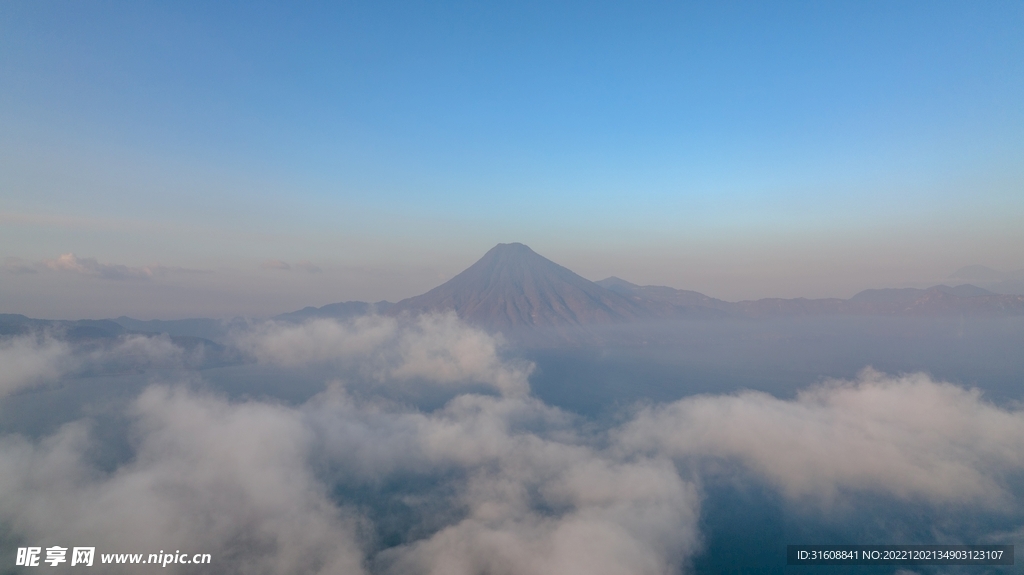 火山 
