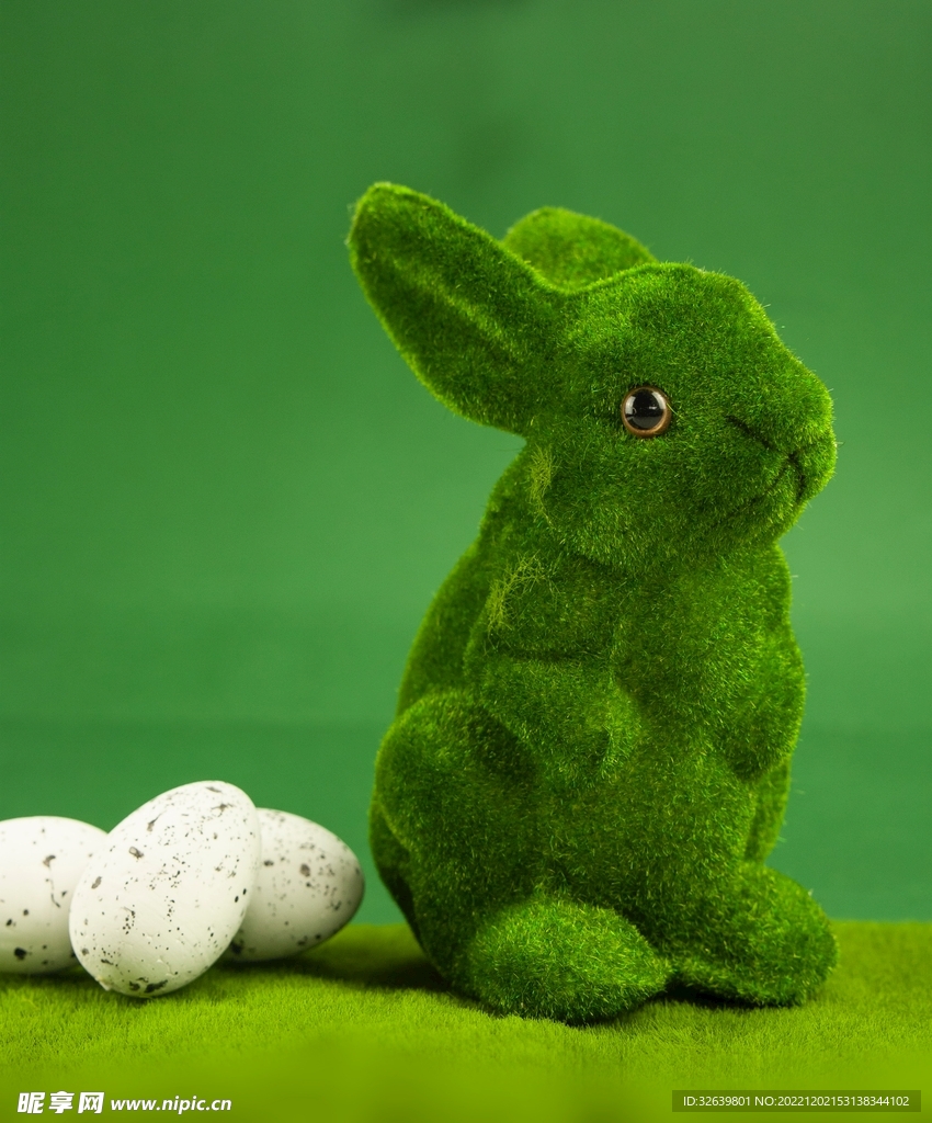 绿色兔子摆件