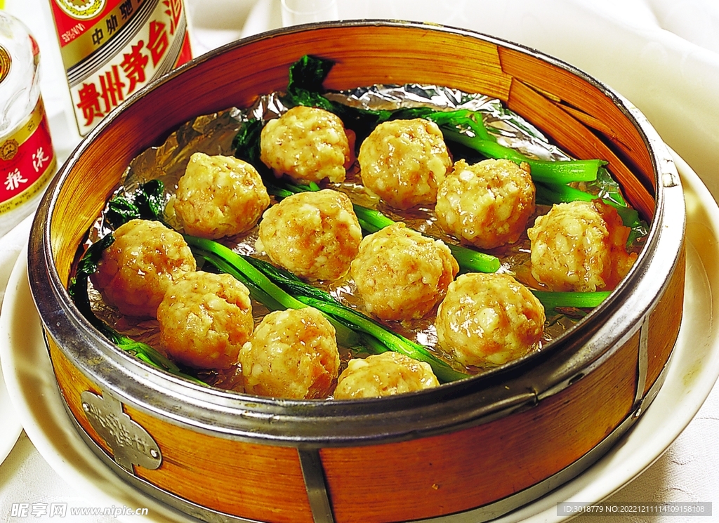 时蔬蒸竹笙丸