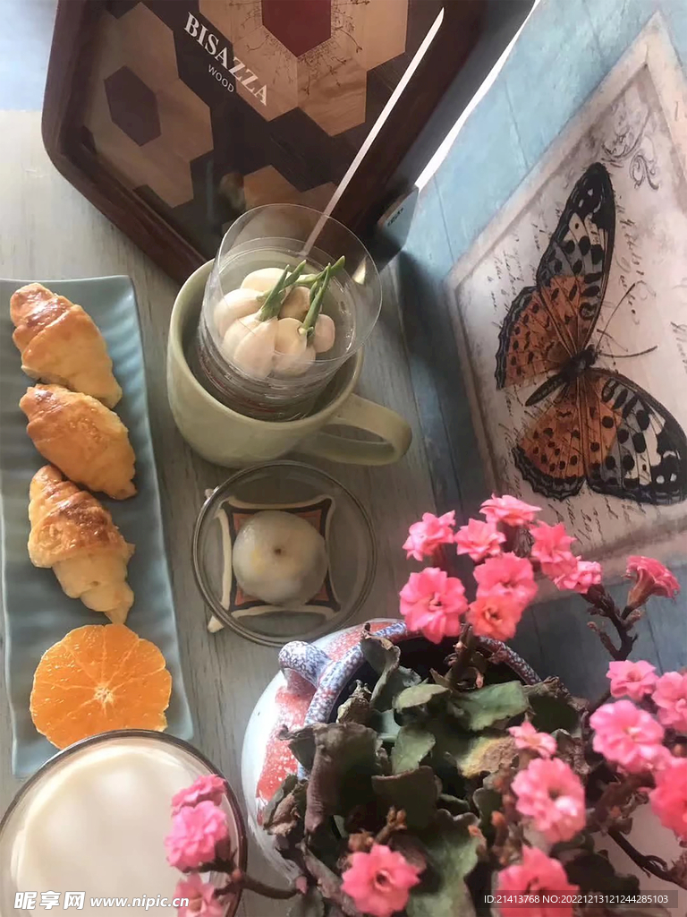 鲜花水果拼盘 