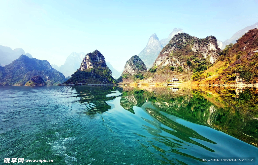 广西凌云浩坤湖湿地