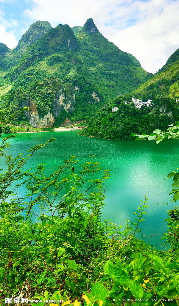 广西凌云浩坤湖湿地公园