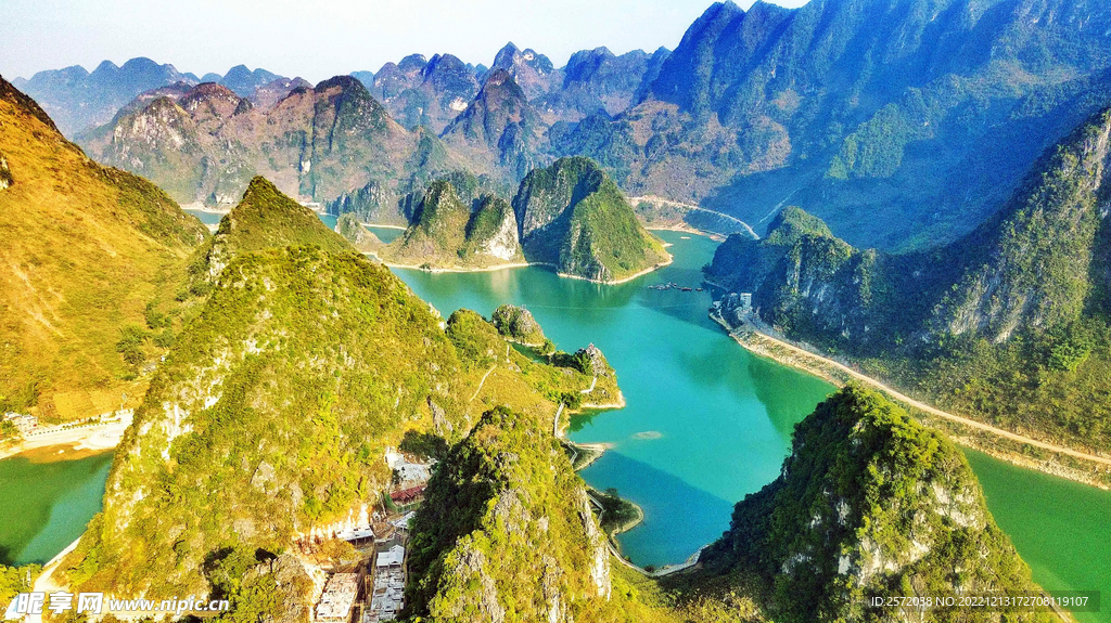 广西凌云浩坤湖湿地