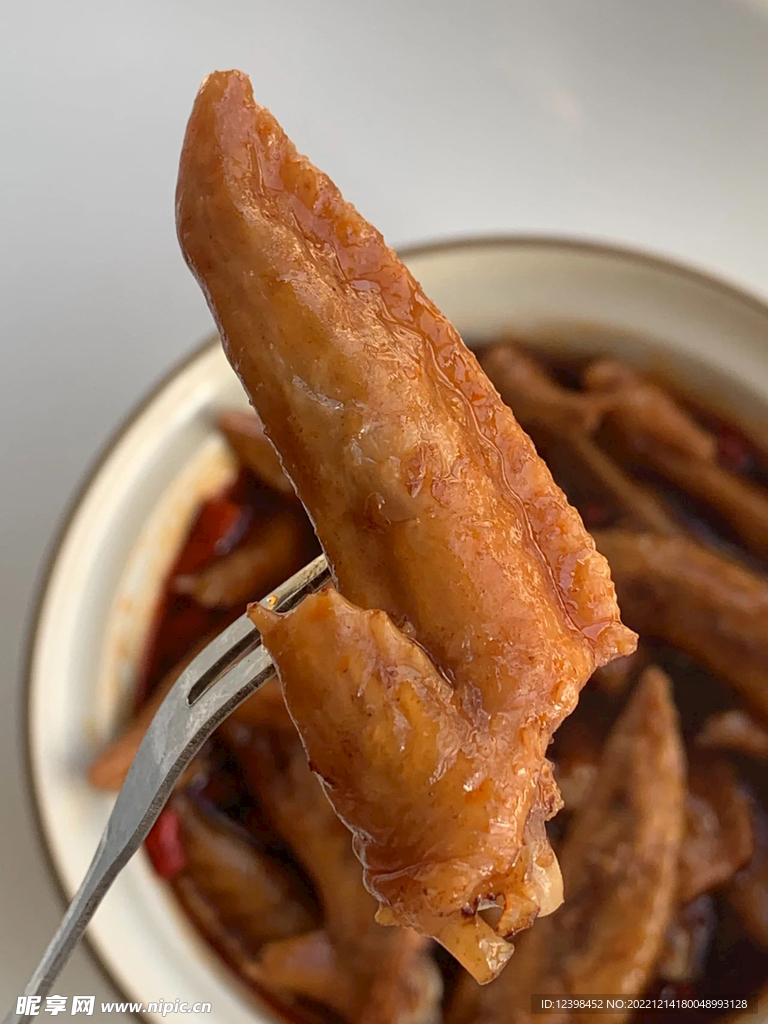 卤鸡翅