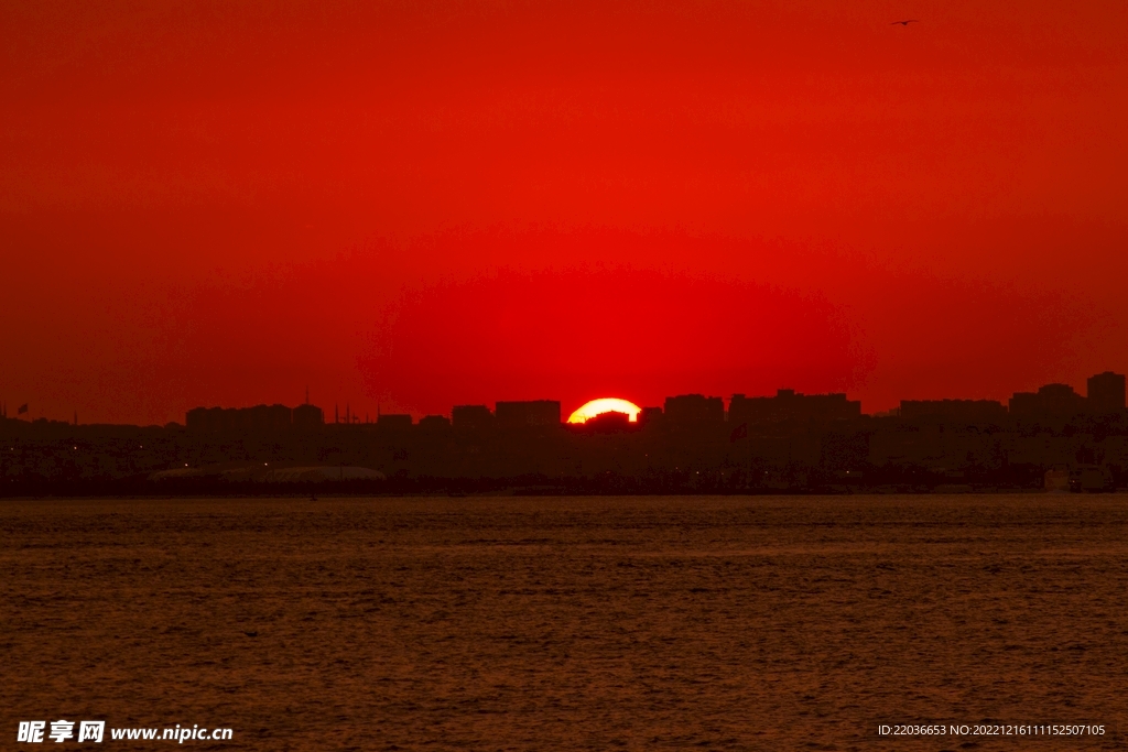 黄昏落日夕阳红