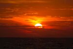 黄昏夕阳红天空