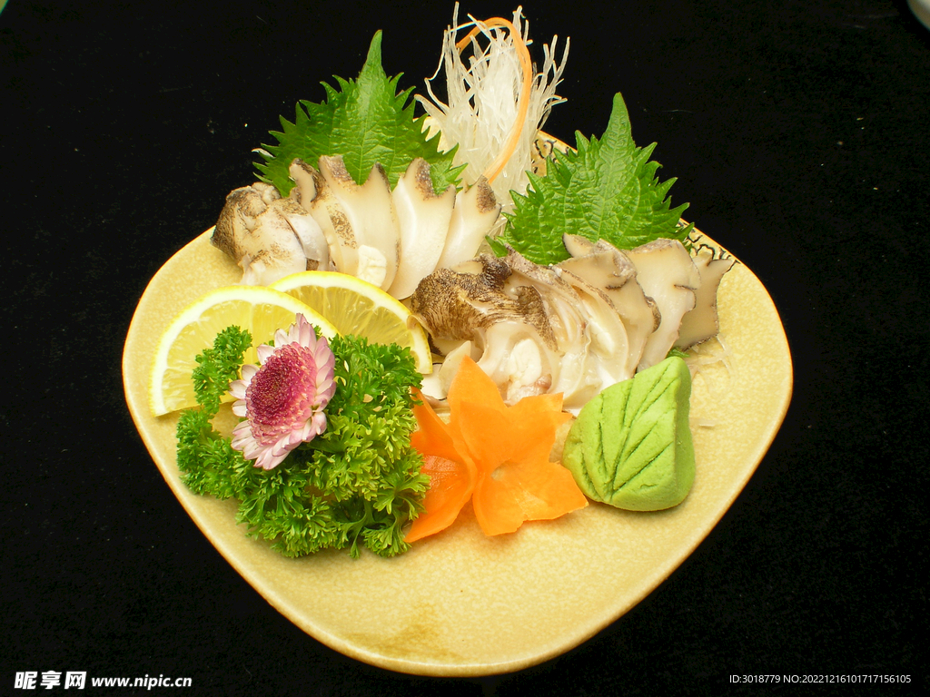 海螺肉刺身