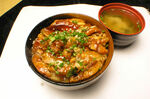 煎鸡肉盖饭