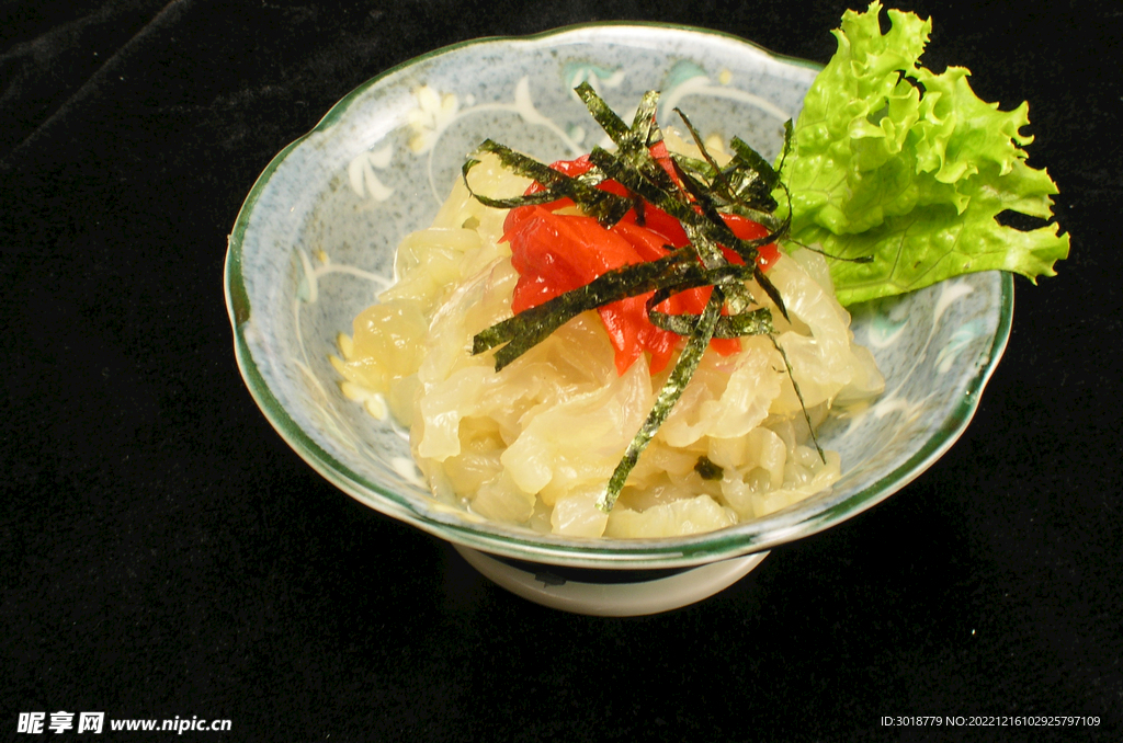 梅肉拌海蜇
