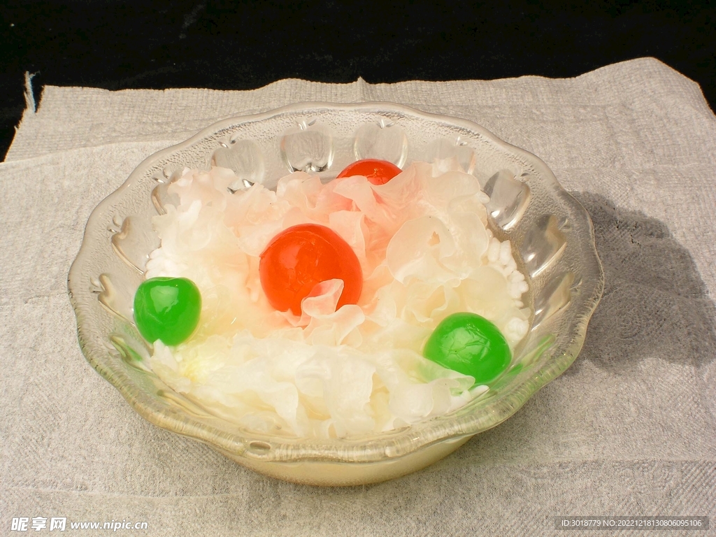 银耳樱桃粥