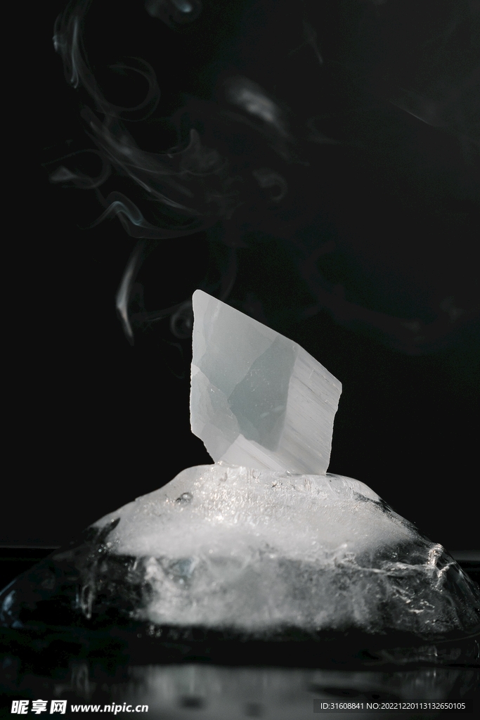 水晶  