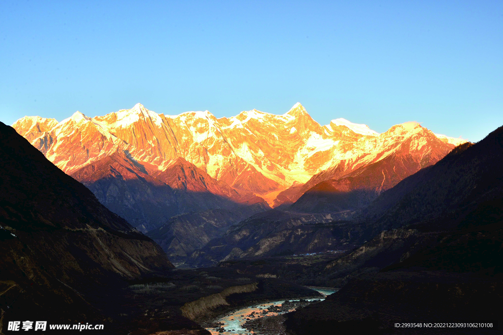 雪山风景图