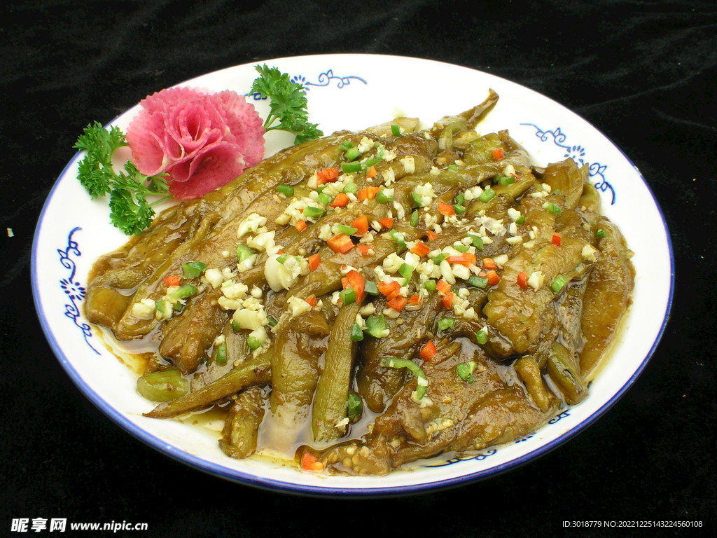 大酱扒长茄