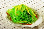 黄莺翠柳