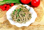 香椿苗拌豆腐丝