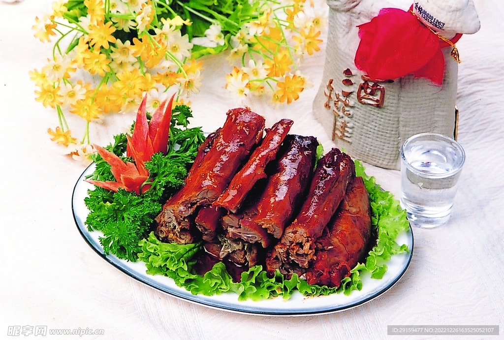 香辣鸭脖
