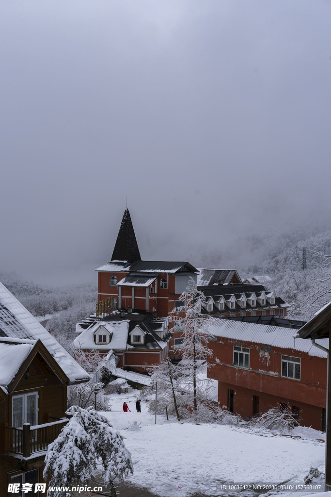 西陵雪山