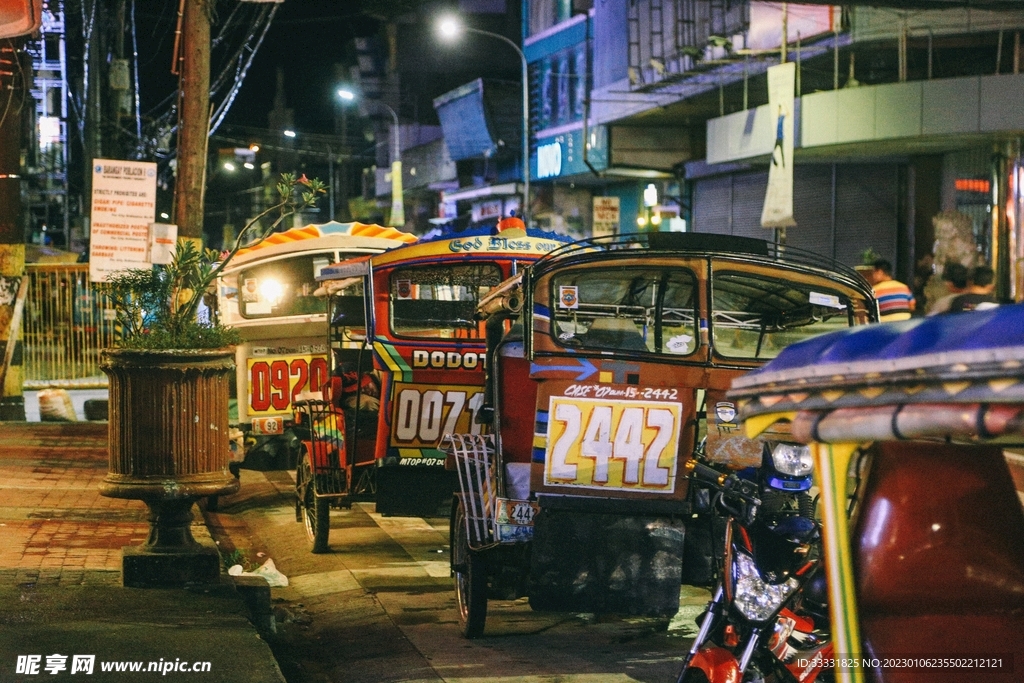 摩托车