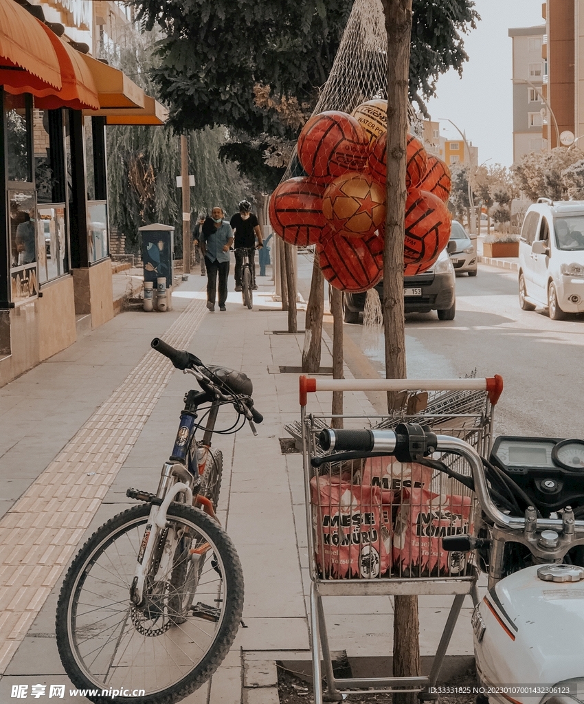 摩托车